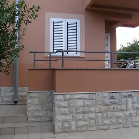 Appartement In With Balcony, Air Conditioning, Wifi Sukošan