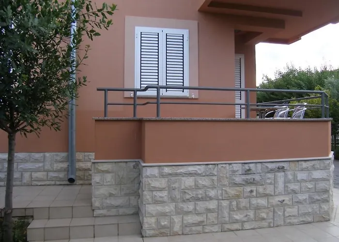 Appartement In With Balcony, Air Conditioning, Wifi Sukošan