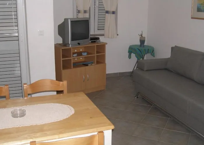 In With Balcony, Air Conditioning, Wifi * Sukošan