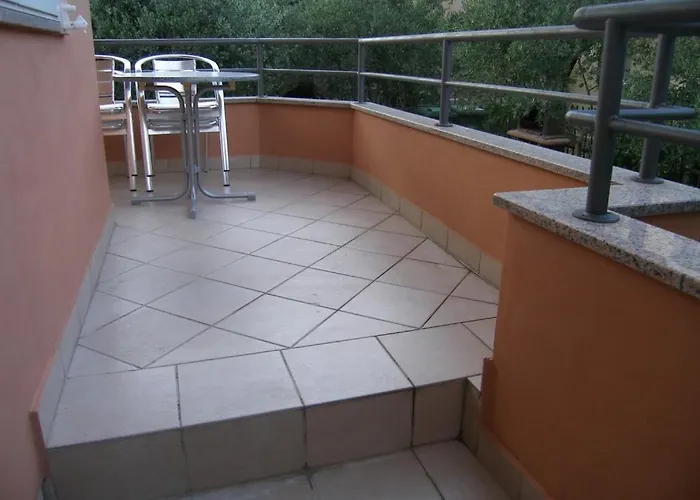 In With Balcony, Air Conditioning, Wifi Appartement