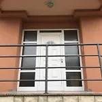 아파트 In With Balcony, Air Conditioning, Wifi Sukošan