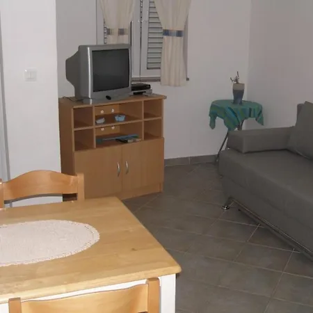 In With Balcony, Air Conditioning, Wifi * Sukošan