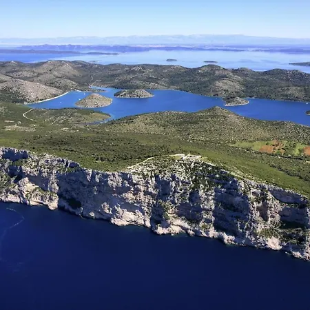 In With Balcony, Air Conditioning, Wifi *