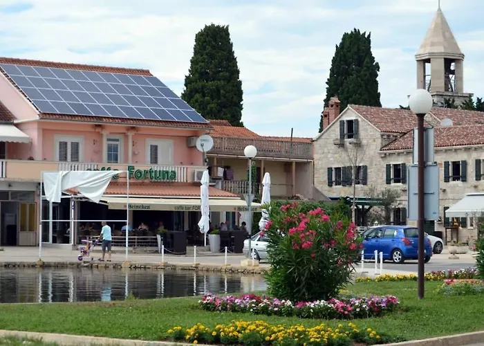 In With Balcony, Air Conditioning, Wifi Апартаменты Сукошан