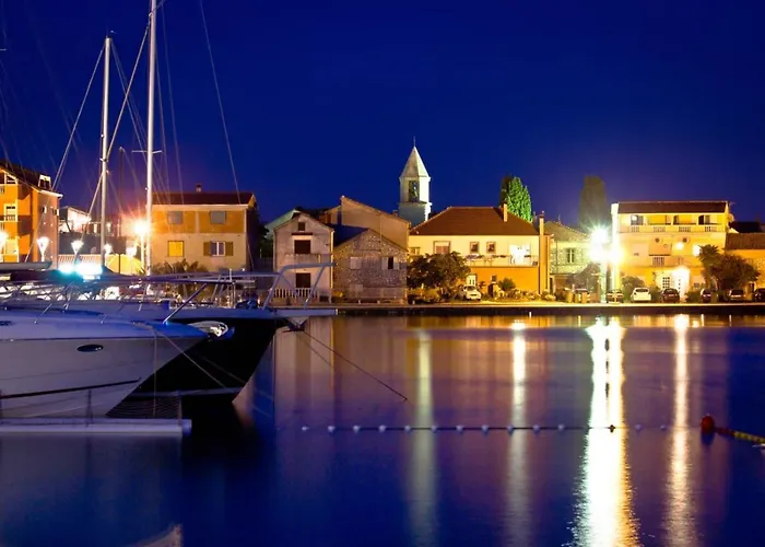 Апартаменты In With Balcony, Air Conditioning, Wifi Сукошан