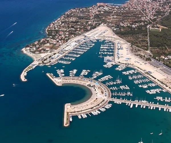 In With Balcony, Air Conditioning, Wifi *